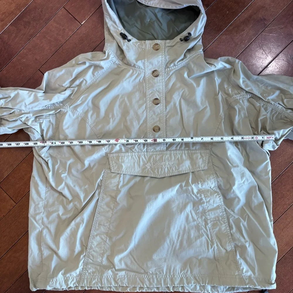 Columbia Women’s Pullover Beige Hooded Windbreaker - Picture 7 of 9